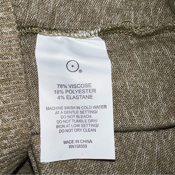 Sunday Citizen Sweater Size Medium - Picture 5 of 7